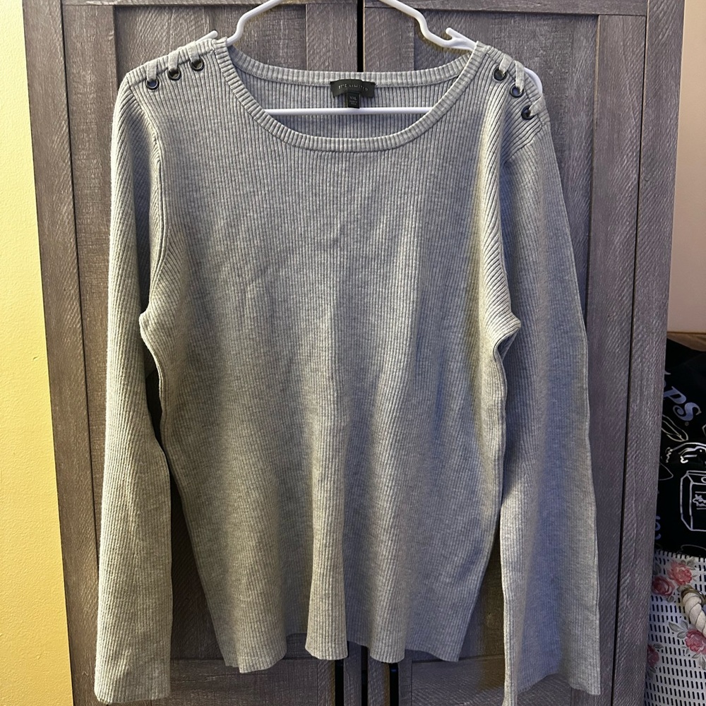Gray Ribbed Women's Top